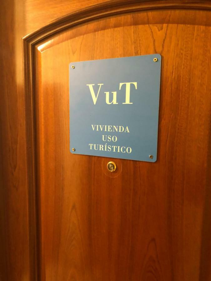 וייאדוליד Apartamento San Quirce - Centrico Y Reformado- Wifi Y Netflix מראה חיצוני תמונה